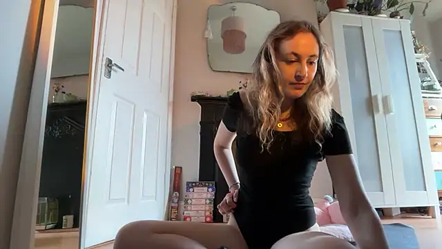 Snapshot of Littlelolo60 chatting on 09/14/25, 08:59 Littlelolo60 online show from 09/14/25, 08:59