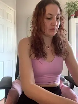 Snapshot of Littlelolo60 chatting on 03/11/25, 10:40 Littlelolo60 online show from 03/11/25, 10:40