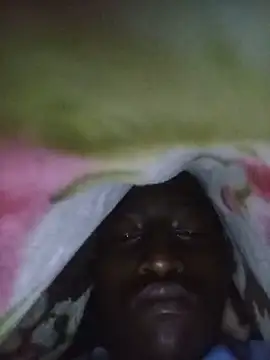 Snapshot of younboy123 chatting on 06/10/26, 10:44 younboy123 online show from 06/10/26, 10:44