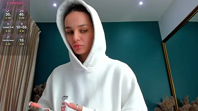 Snapshot of AprilWong chatting on 02/21/25, 06:07 AprilWong online show from 02/21/25, 06:07