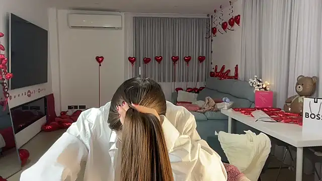 Mika Miller online show from 02/17/26, 06:00