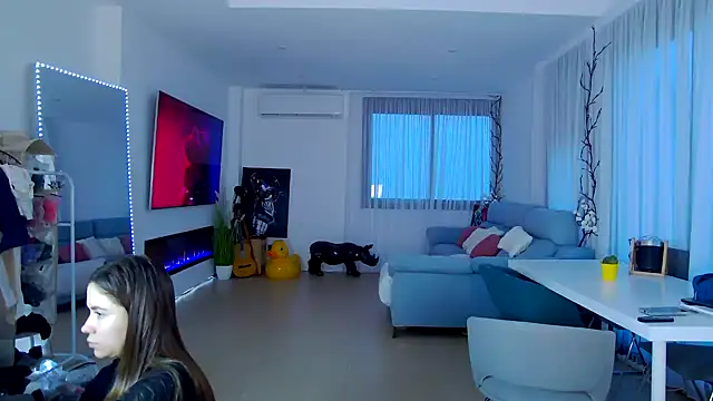 Mika Miller online show from 11/05/25, 04:10