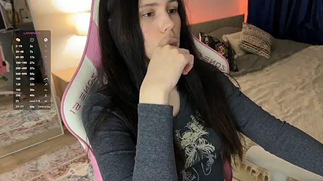 jennetdoll online show from 02/26/25, 07:42