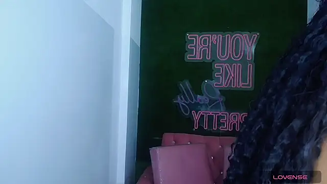 Snapshot of brenda_a_ chatting on 09/13/25, 01:00 brenda a online show from 09/13/25, 01:00