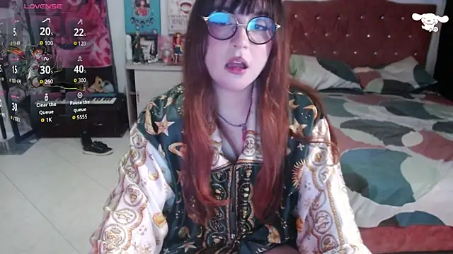 Snapshot of Avril2001 chatting on 09/23/25, 02:51 Avril2001 online show from 09/23/25, 02:51