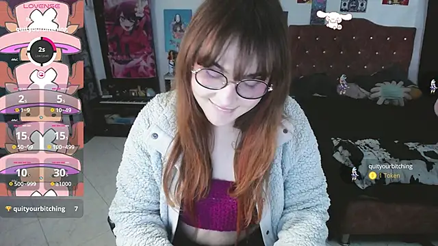 Snapshot of Avril2001 chatting on 02/12/25, 02:45 Avril2001 online show from 02/12/25, 02:45