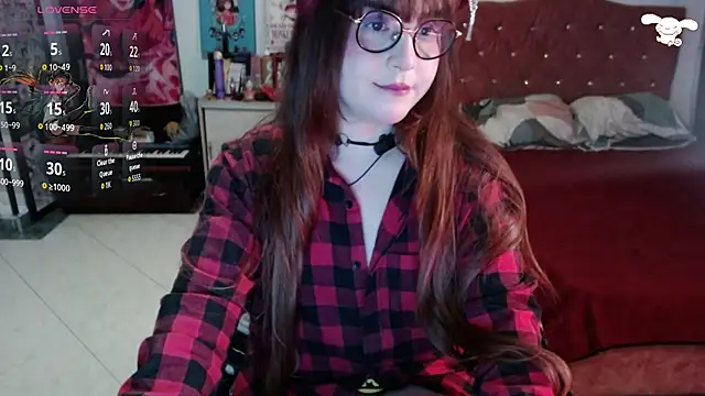 Snapshot of Avril2001 chatting on 02/16/26, 04:00 Avril2001 online show from 02/16/26, 04:00