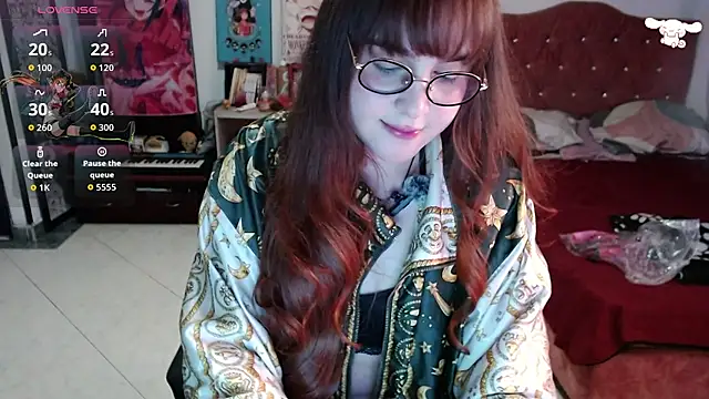 Snapshot of Avril2001 chatting on 02/08/26, 06:11 Avril2001 online show from 02/08/26, 06:11