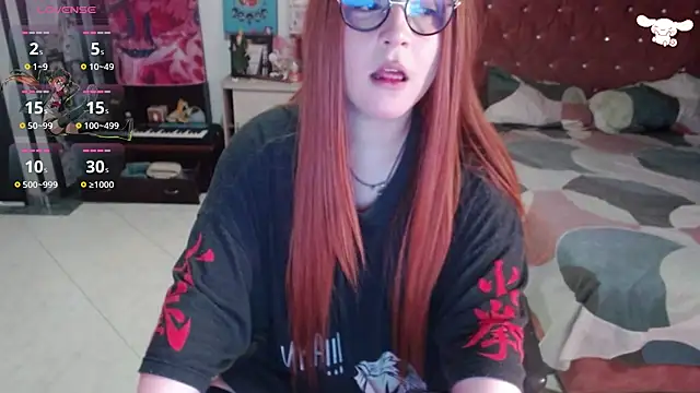 Snapshot of Avril2001 chatting on 10/17/25, 03:10 Avril2001 online show from 10/17/25, 03:10