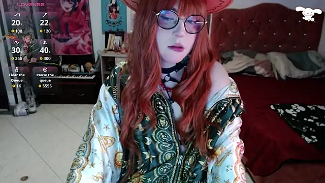 Snapshot of Avril2001 chatting on 01/10/26, 07:47 Avril2001 online show from 01/10/26, 07:47