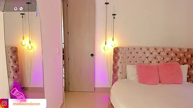 madisson davon online show from 04/17/26, 08:11