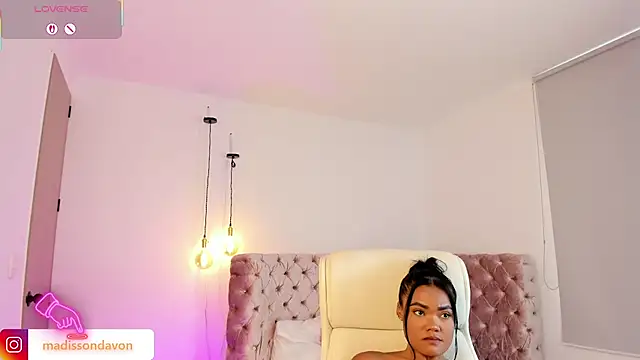 madisson davon online show from 09/10/25, 09:25