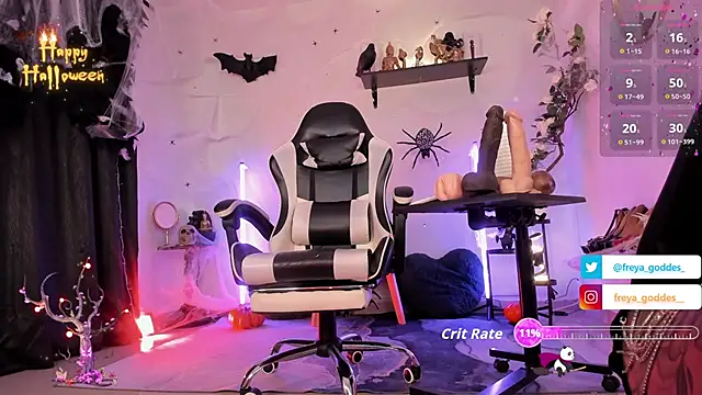 freya goddes  online show from 10/24/25, 02:27