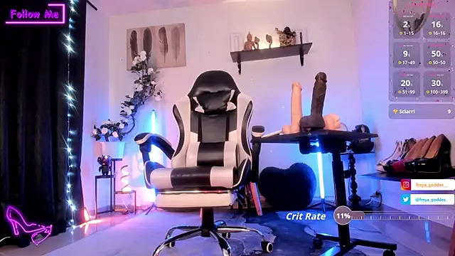 freya goddes  online show from 11/15/25, 01:04