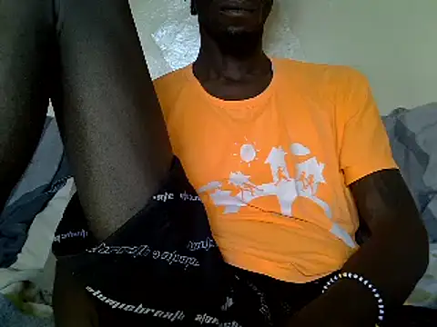Snapshot of Delicious-D chatting on 03/22/25, 12:14 Delicious-D online show from 03/22/25, 12:14