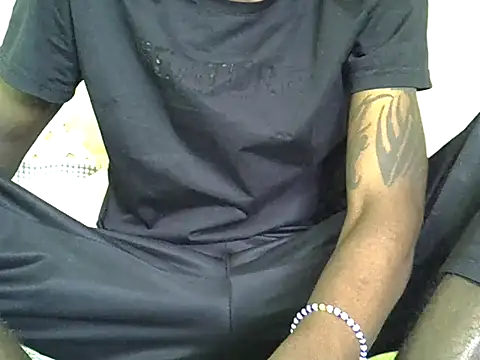 Snapshot of Delicious-D chatting on 05/16/26, 06:45 Delicious-D online show from 05/16/26, 06:45