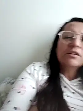 Victoria Red01 online show from 09/15/25, 01:44