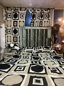 Snapshot of Lya-Kasandra chatting on 03/09/25, 02:07 Lya-Kasandra online show from 03/09/25, 02:07