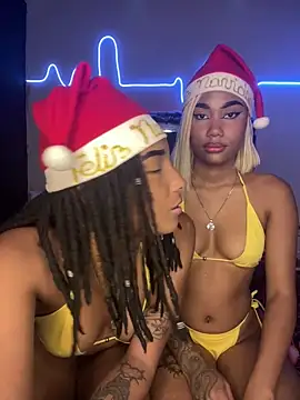 Snapshot of Lya-Kasandra chatting on 12/10/24, 01:43 Lya-Kasandra online show from 12/10/24, 01:43