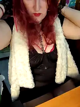 Snapshot of SabrinaXlovess chatting on 12/10/24, 05:00 SabrinaXlovess online show from 12/10/24, 05:00