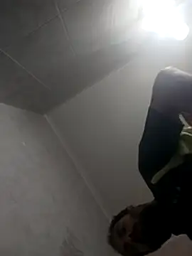 skrigul12 online show from 10/29/25, 07:24