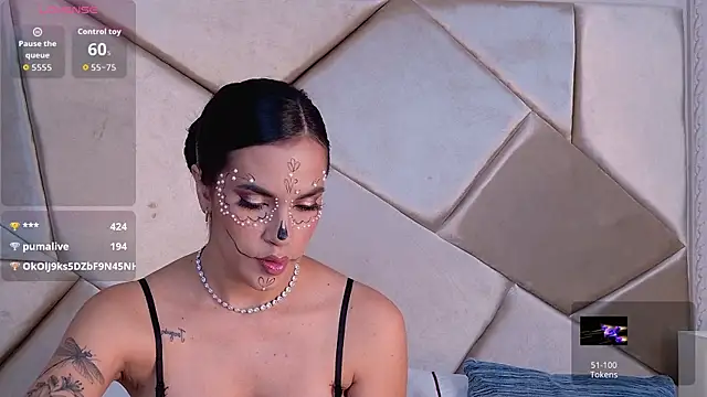 Camille Torres online show from 11/01/25, 02:55