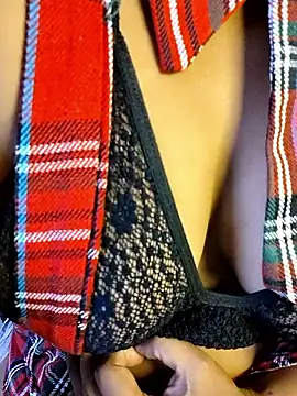 VR here 4U online show from 02/02/26, 06:51