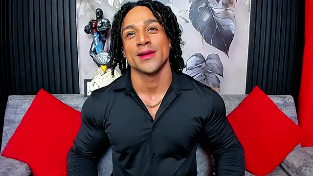 Snapshot of MikeEstevess chatting on 09/20/25, 02:16 MikeEstevess online show from 09/20/25, 02:16