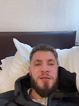 jimmyy  online show from 02/01/26, 02:15