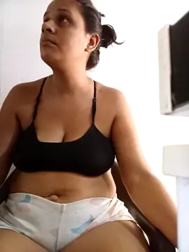 Andreita 95 online show from 11/18/25, 02:53