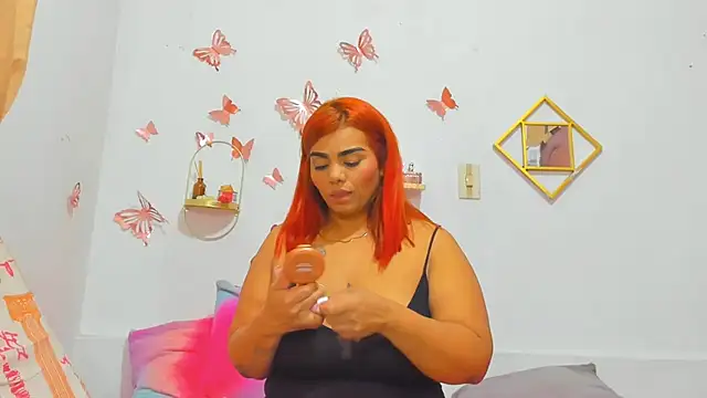 AnahiSmitth online show from 09/19/25, 10:25