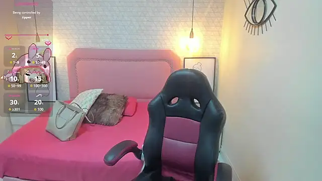 Kittytimberlake online show from 10/22/25, 12:04