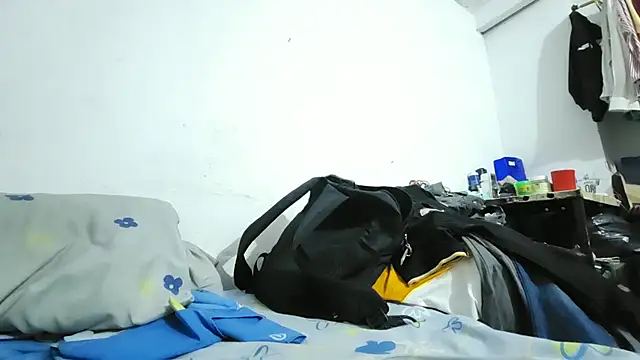 Paulhot018 online show from 03/21/25, 12:07