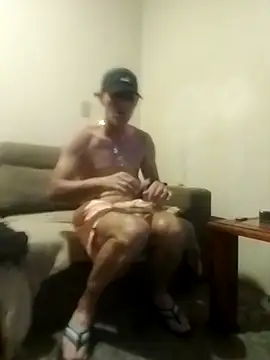 Snapshot of CrestedNotch chatting on 02/06/26, 02:51 CrestedNotch online show from 02/06/26, 02:51