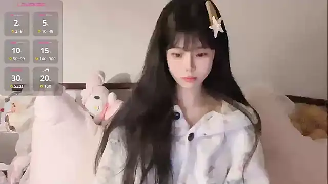 Snapshot of Qedgjwyz1 chatting on 03/31/26, 12:45 Qedgjwyz1 online show from 03/31/26, 12:45