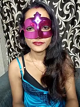 REVA DARLING online show from 05/07/26, 12:08
