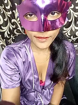 REVA DARLING online show from 12/21/25, 03:47