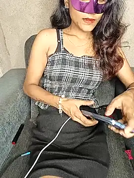 REVA DARLING online show from 10/10/25, 05:08