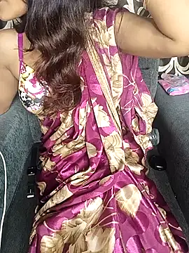 REVA DARLING online show from 09/17/25, 06:26