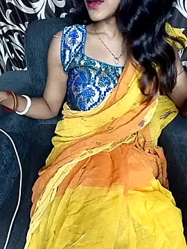 Snapshot of REVA_DARLING chatting on 06/07/26, 12:43 REVA DARLING online show from 06/07/26, 12:43