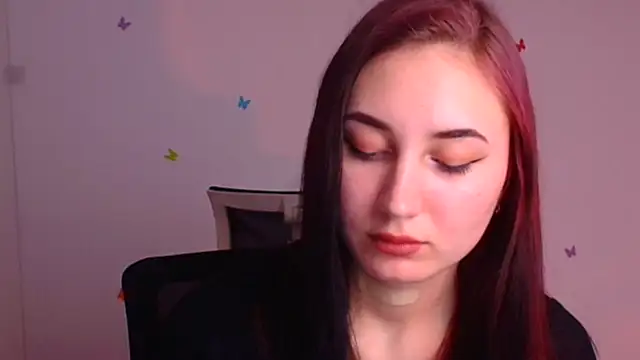 Snapshot of Jennifer_Blum chatting on 02/24/25, 01:13 Jennifer Blum online show from 02/24/25, 01:13