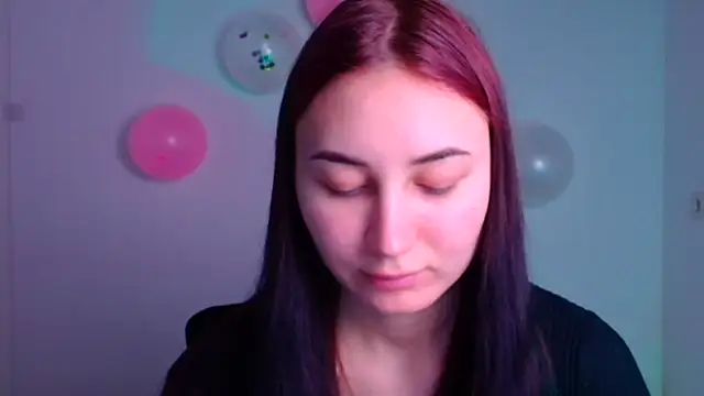 Snapshot of Jennifer_Blum chatting on 02/13/25, 06:09 Jennifer Blum online show from 02/13/25, 06:09