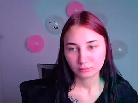 Snapshot of Jennifer_Blum chatting on 02/16/25, 09:15 Jennifer Blum online show from 02/16/25, 09:15