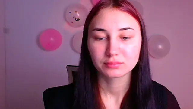 Snapshot of Jennifer_Blum chatting on 02/17/25, 06:09 Jennifer Blum online show from 02/17/25, 06:09