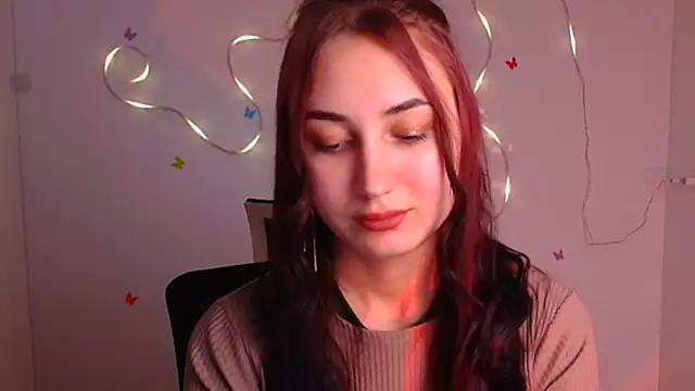 Snapshot of Jennifer_Blum chatting on 03/08/25, 10:34 Jennifer Blum online show from 03/08/25, 10:34