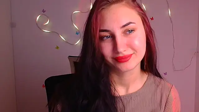 Snapshot of Jennifer_Blum chatting on 03/09/25, 01:46 Jennifer Blum online show from 03/09/25, 01:46