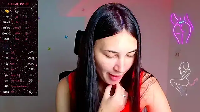 Snapshot of Jennifer_Blum chatting on 09/17/25, 05:09 Jennifer Blum online show from 09/17/25, 05:09