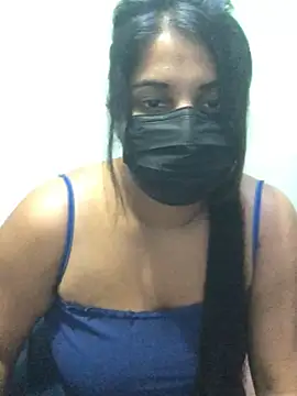 Snapshot of NOORA-GIRL chatting on 03/11/25, 12:39 NOORA-GIRL online show from 03/11/25, 12:39
