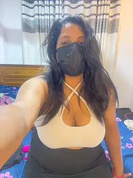 NOORA-GIRL online show from 02/16/26, 10:29