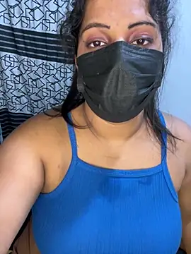 NOORA-GIRL online show from 11/26/25, 01:49